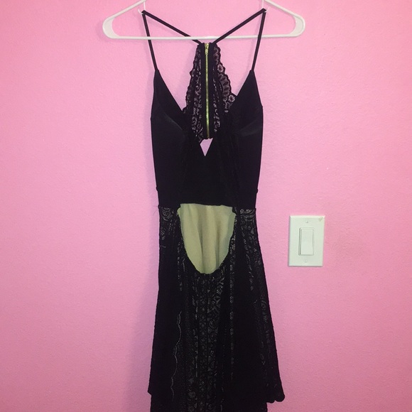 Black Windsor dress - Picture 2 of 4